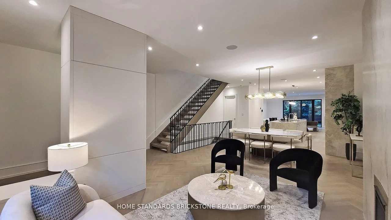 38 Elgin Avenue — photo 3