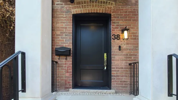 38 Elgin Avenue