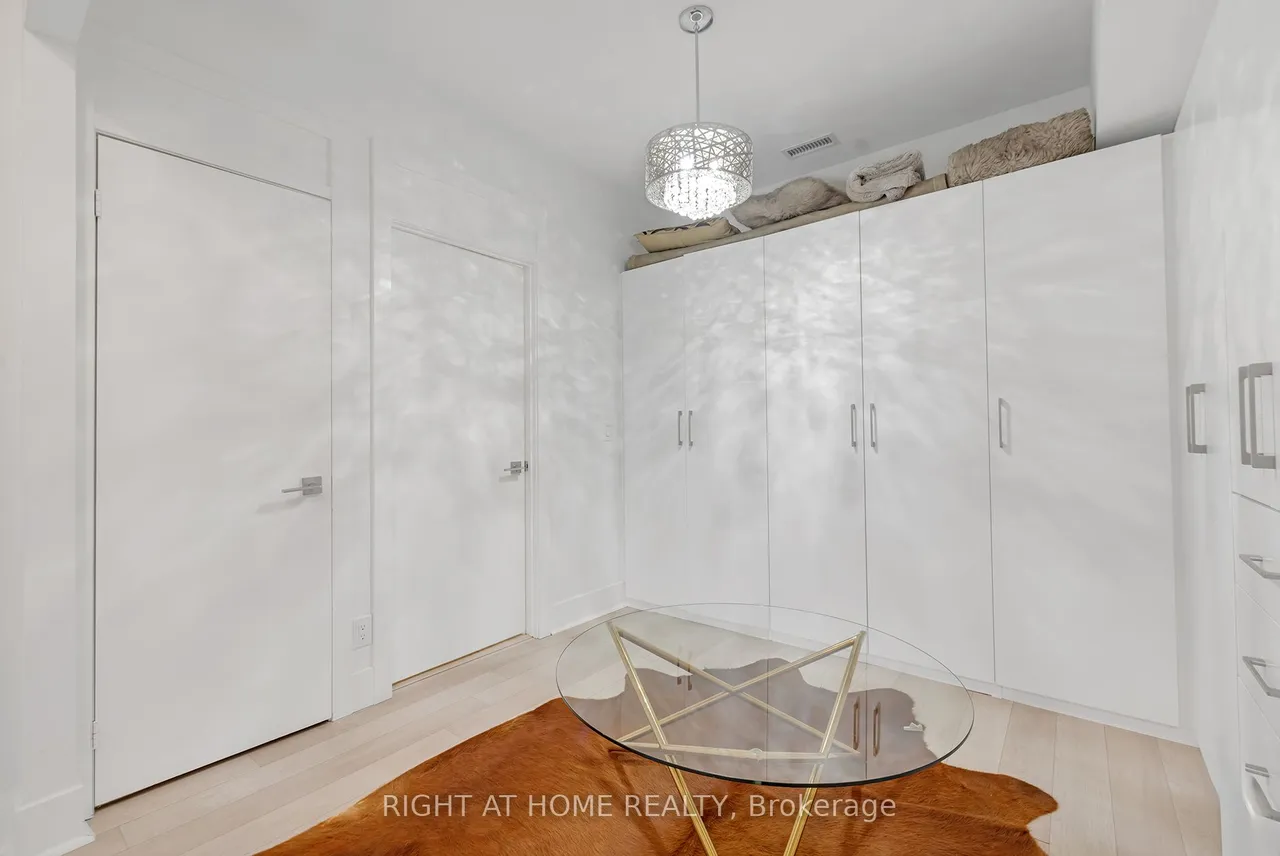 32 Davenport Road — photo 17