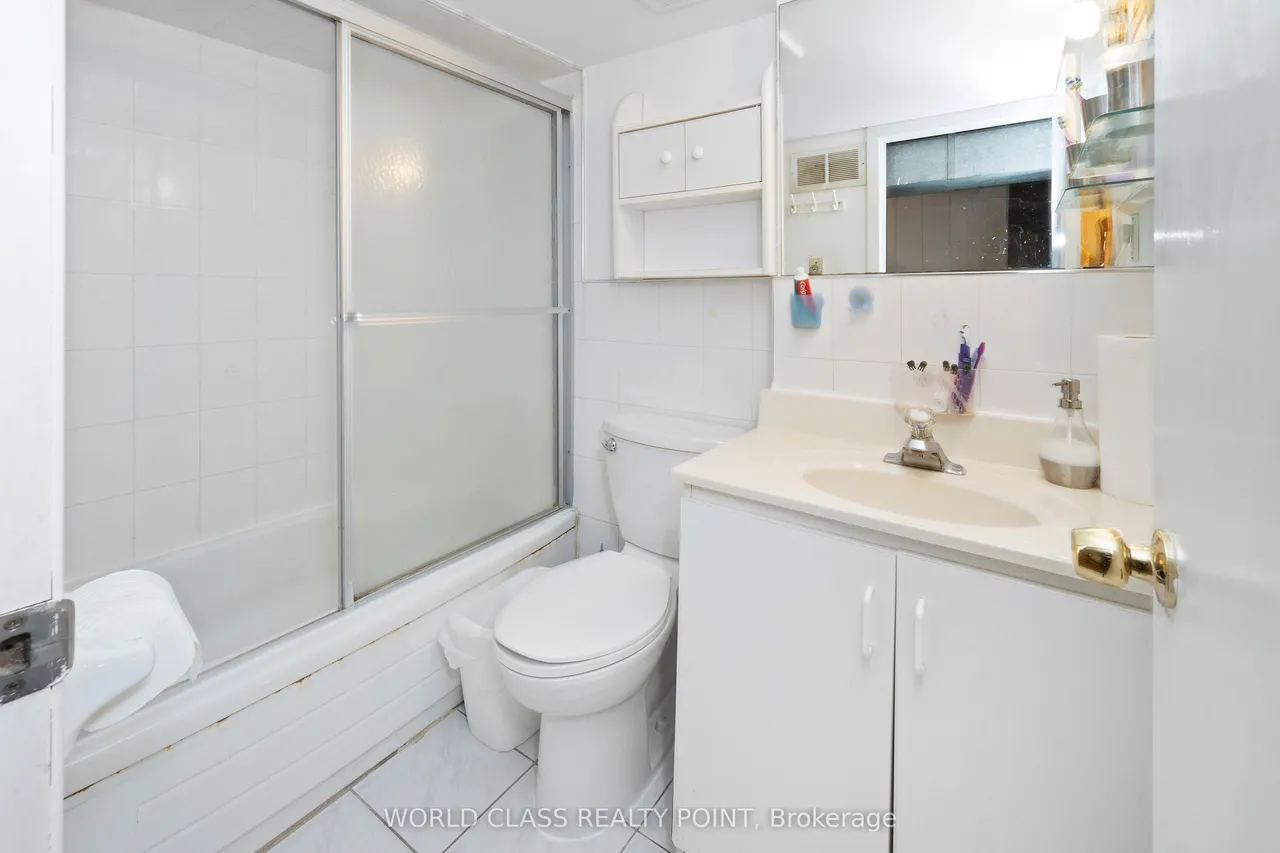 623 Ossington Avenue — photo 29