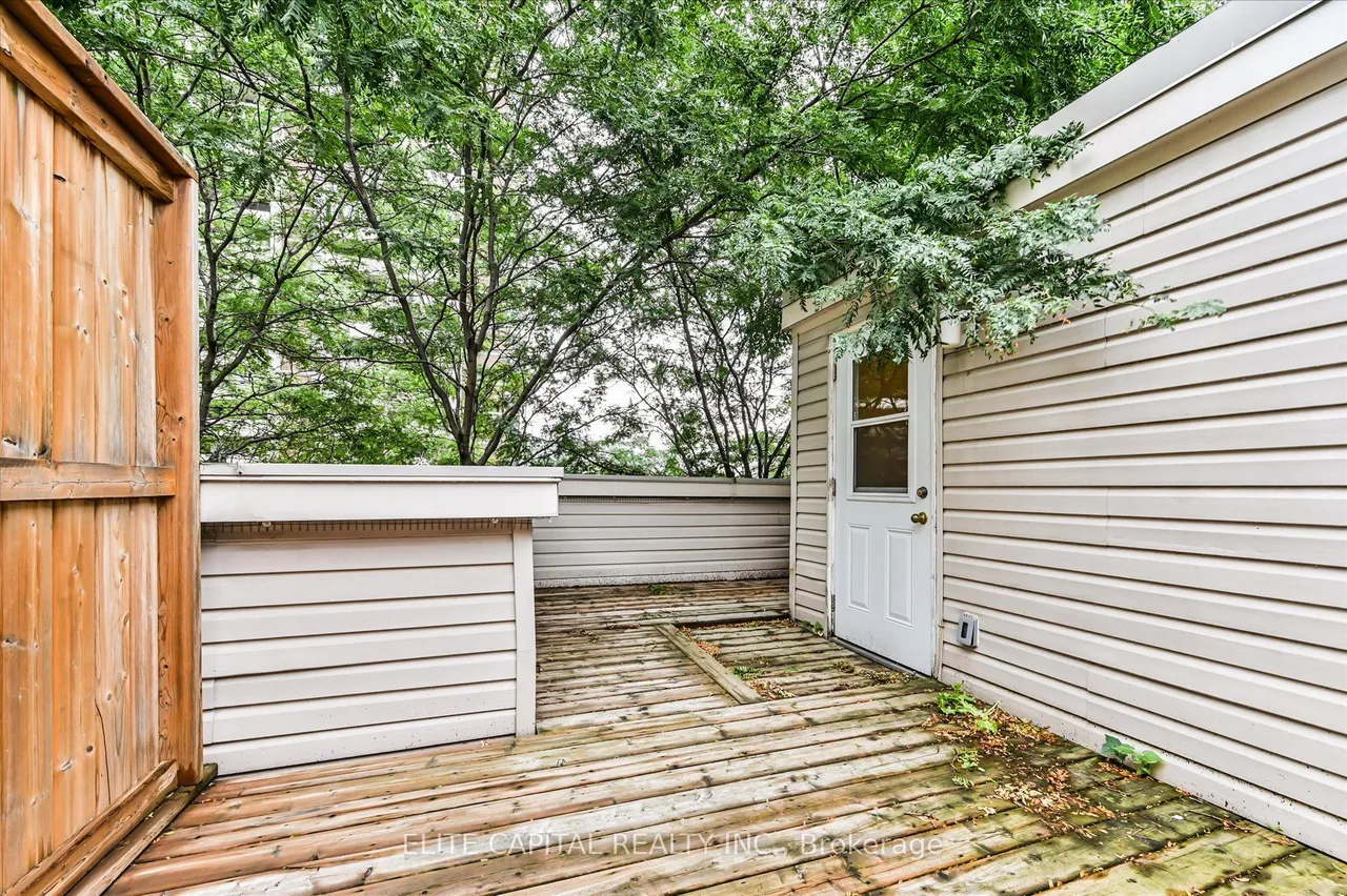 415 Jarvis Street — photo 27