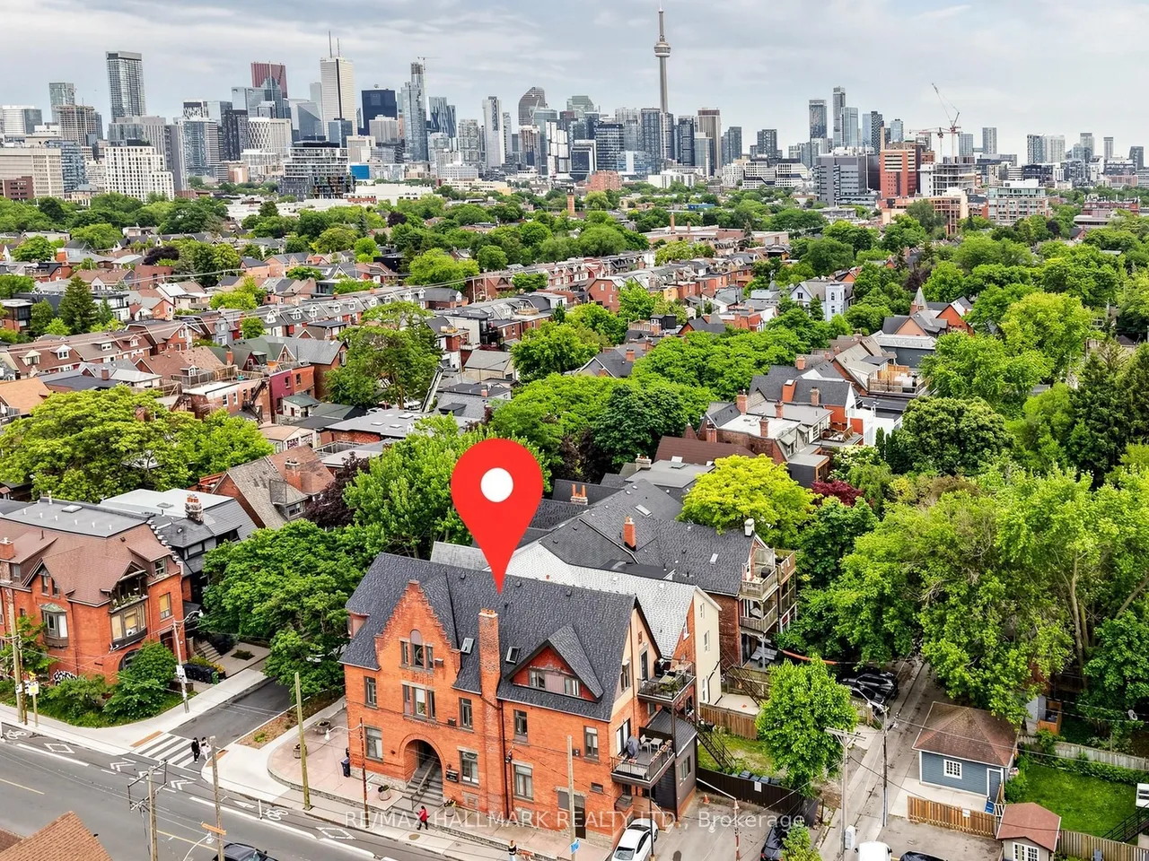 458 Markham Street — photo 39