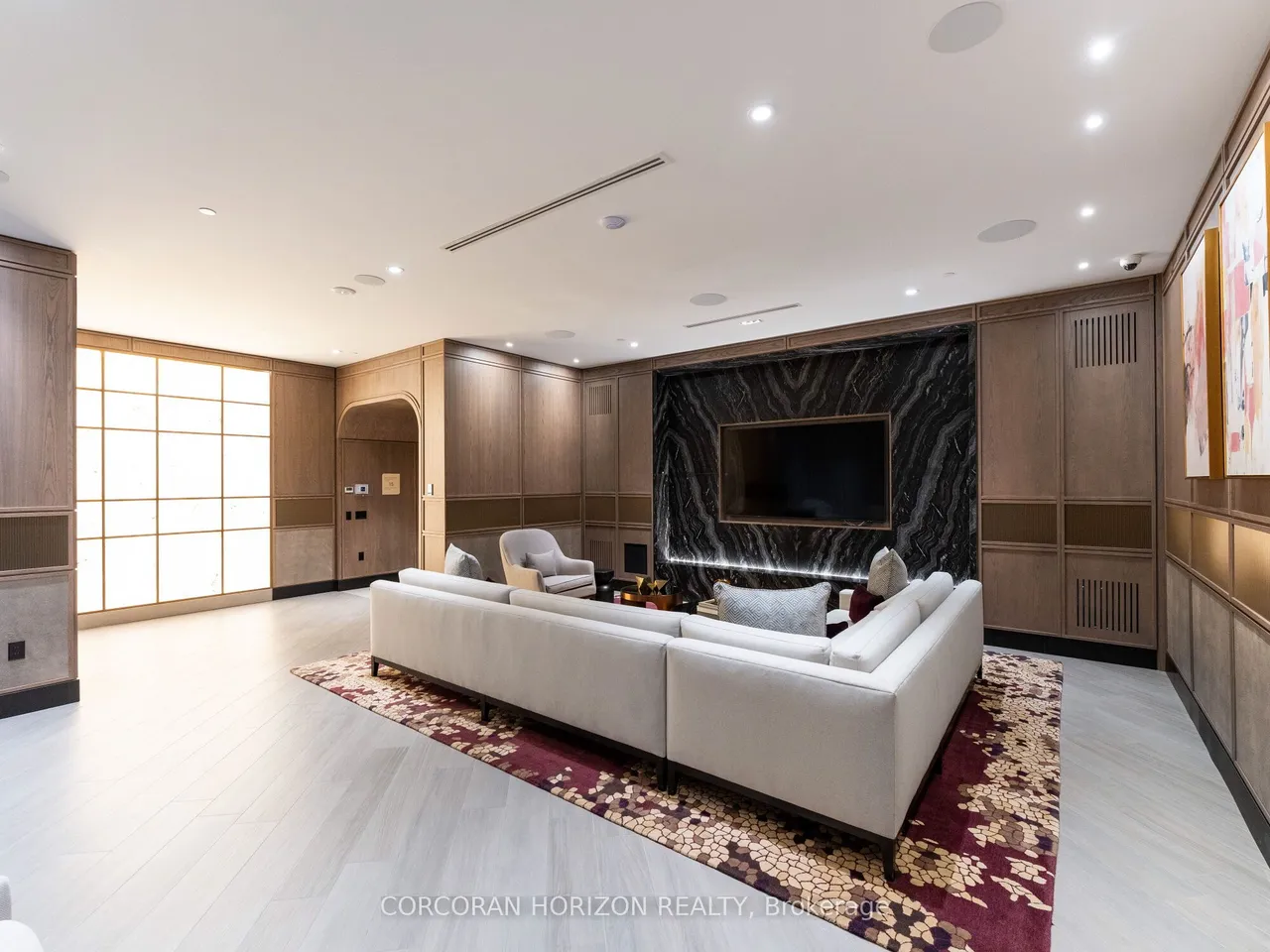 30 Inn On The Park Drive — photo 21