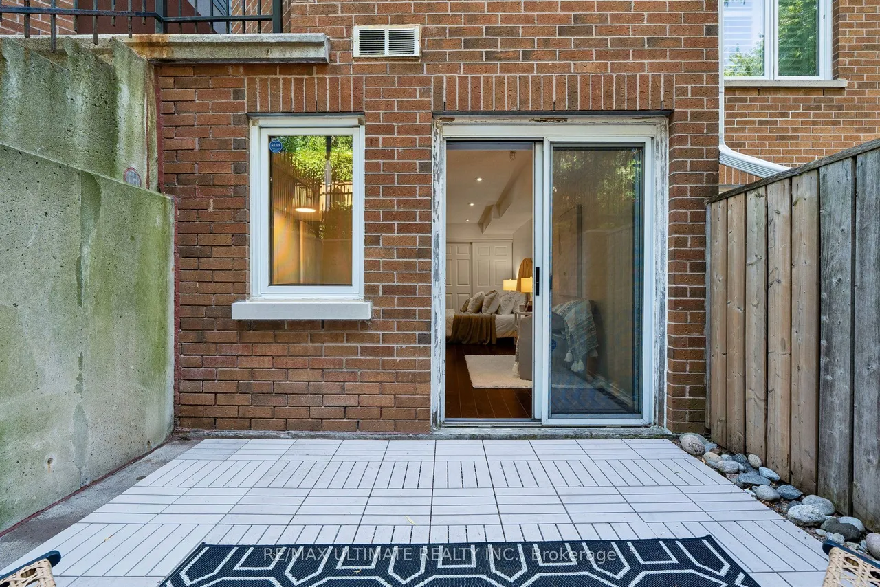217 St. George Street — photo 34