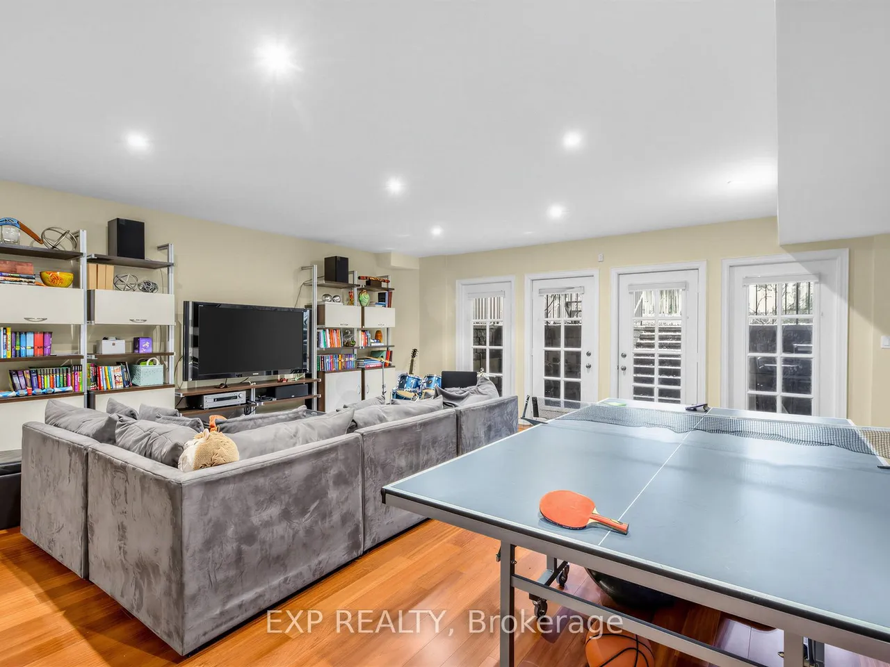 241 Poplar Plains Street — photo 16