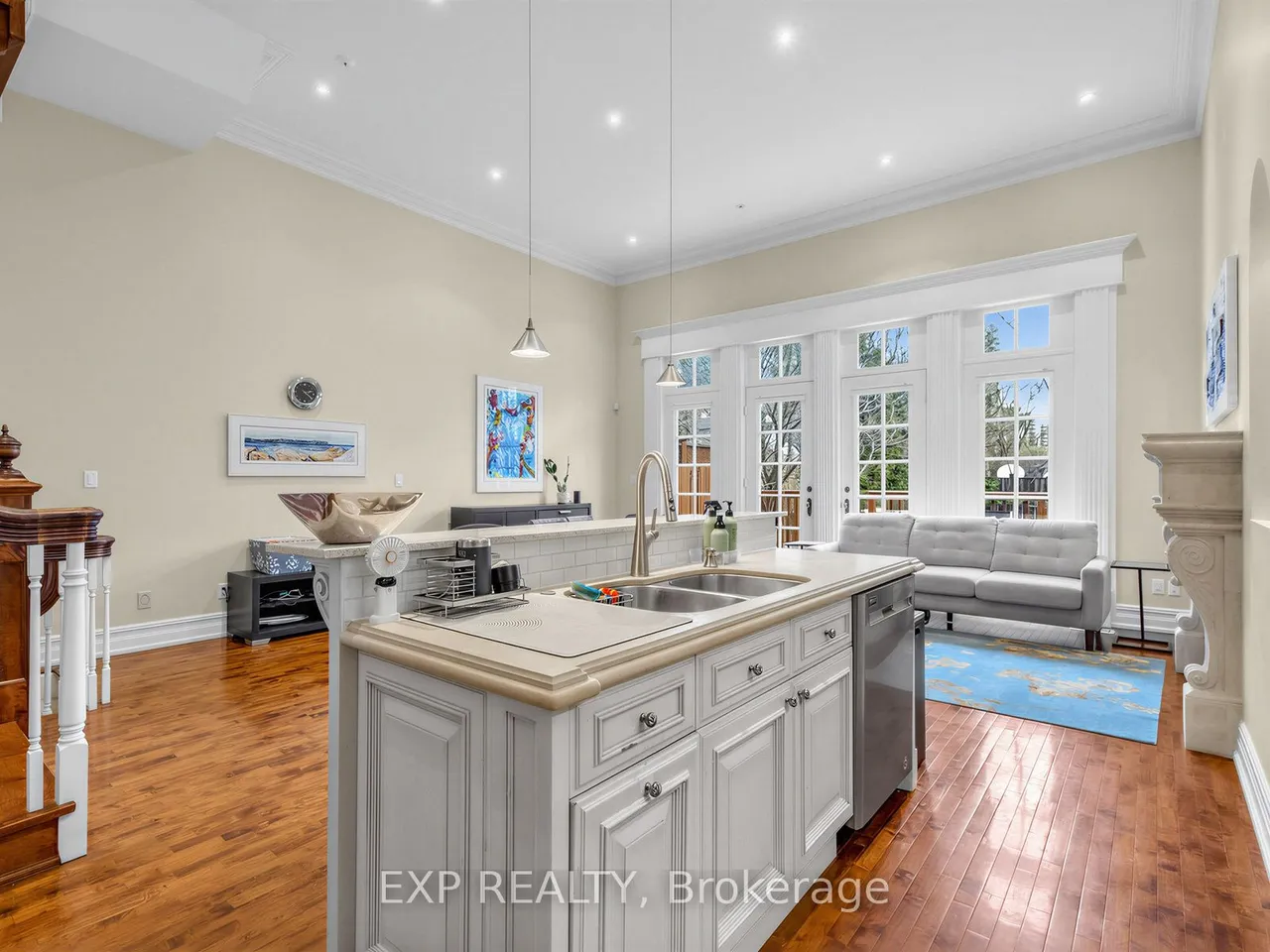 241 Poplar Plains Street — photo 3