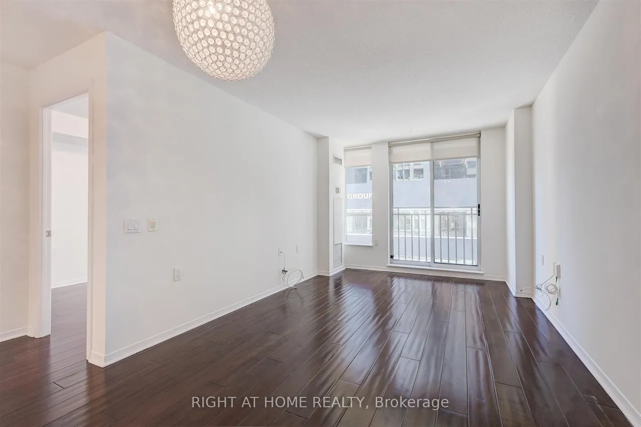 388 Bloor Street E — photo 3