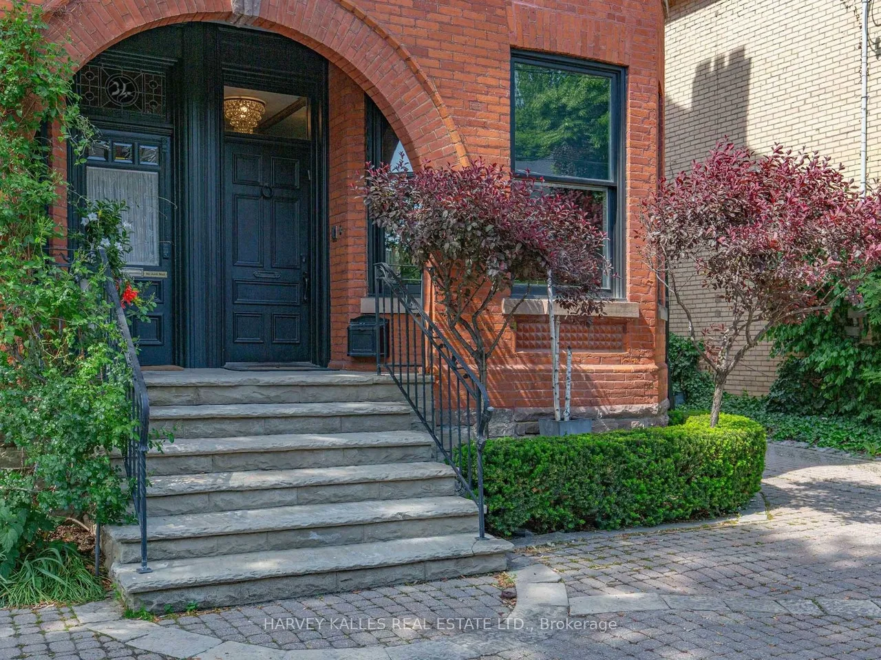 32 Bernard Avenue — photo 2