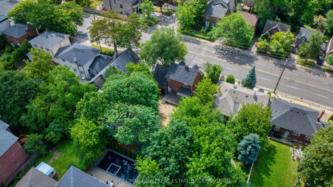 362 Lawrence Avenue W — photo 9