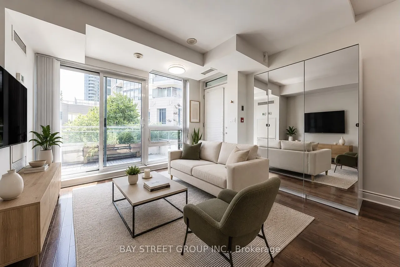 31 Olive Avenue — photo 2