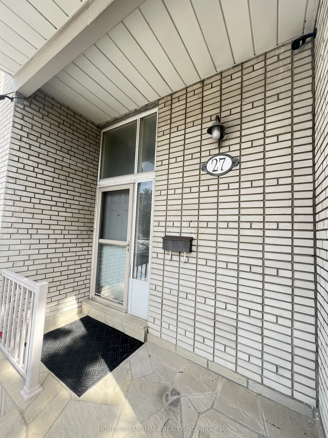 27 Tillplain Road — photo 3