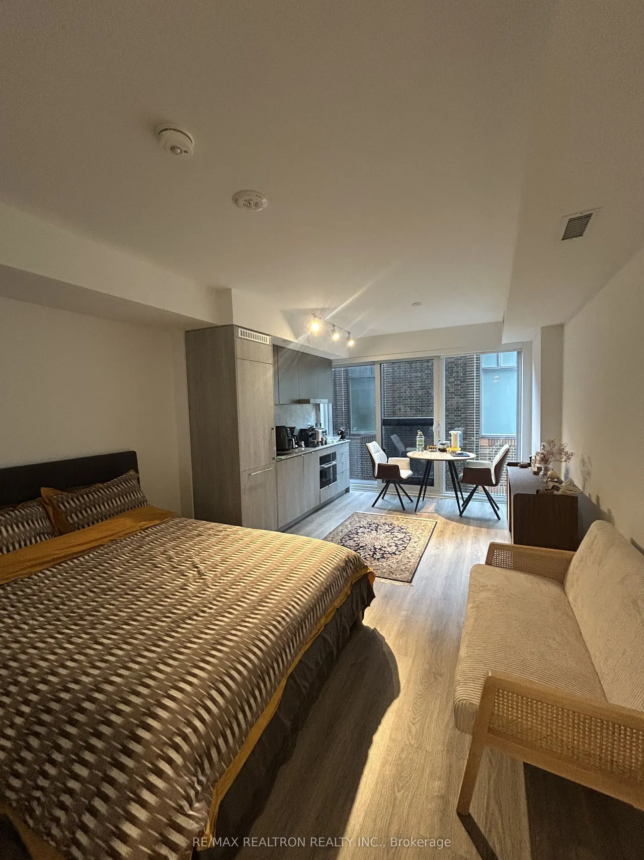 771 Yonge Street — photo 5