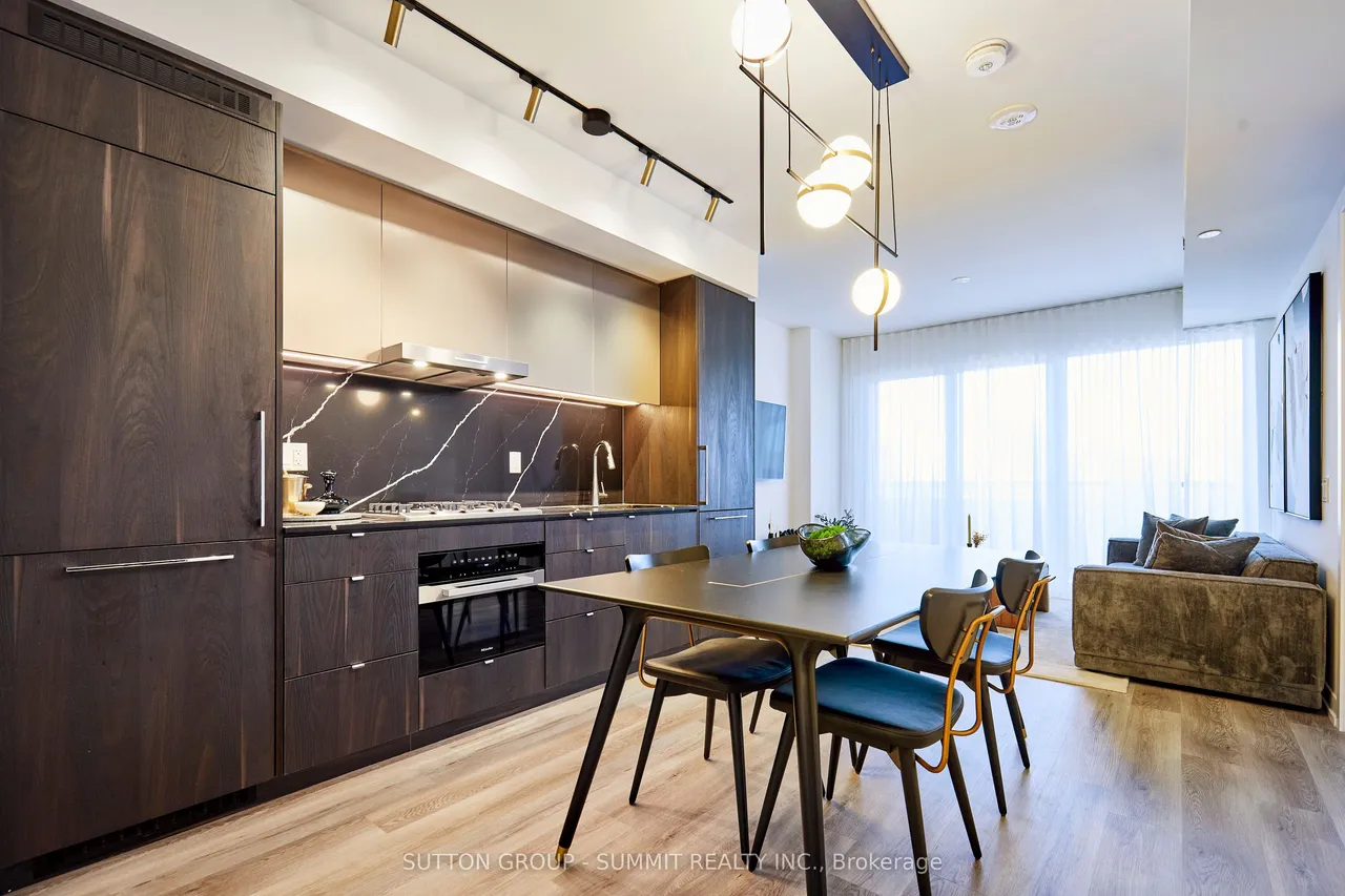 771 YONGE Street — photo 3