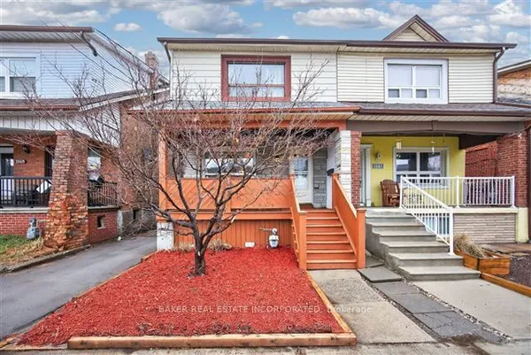 1867 Dufferin Street — photo 2