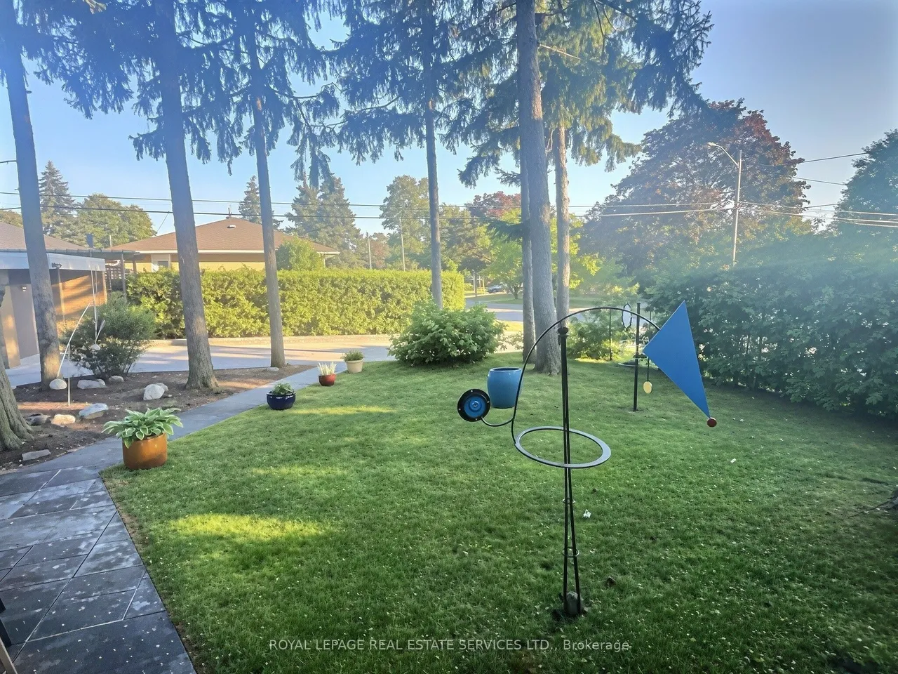 33 Blue Forest Drive — photo 41