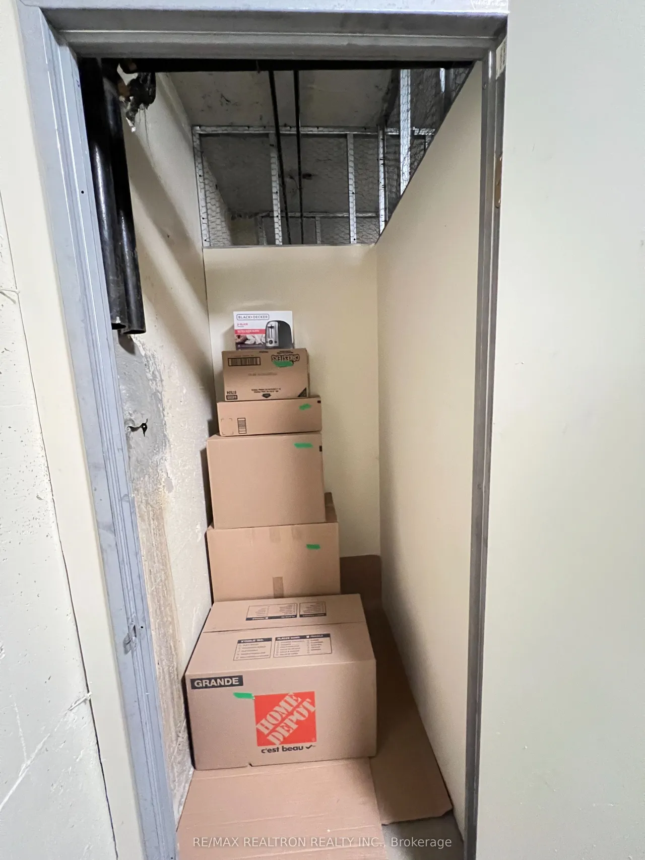 5949 Yonge Street — photo 19