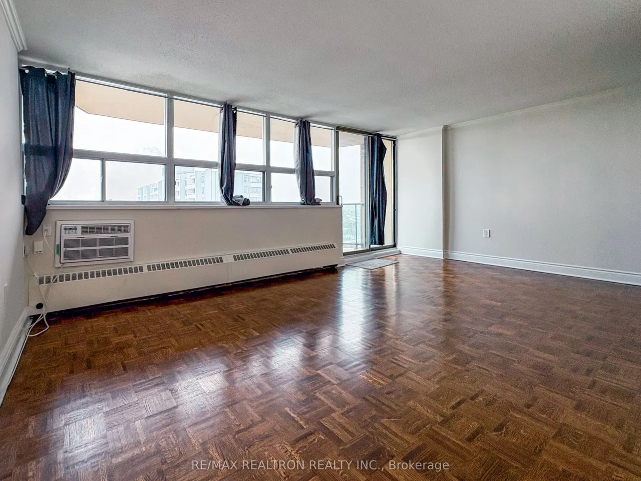 5949 Yonge Street — photo 2