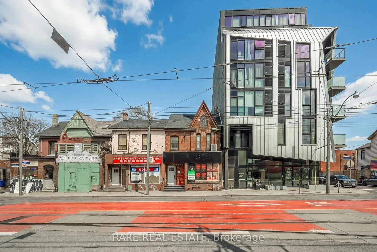 200 Bathurst Street — photo 22