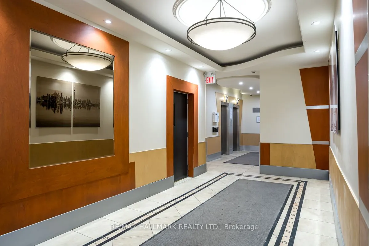 5949 Yonge Street — photo 18