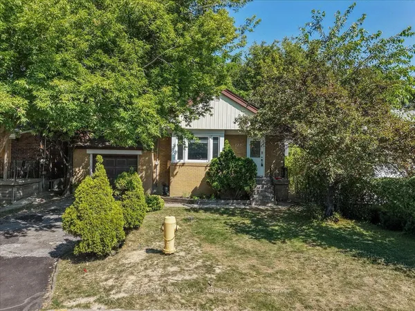 122 Mcgillivray Avenue — photo 2