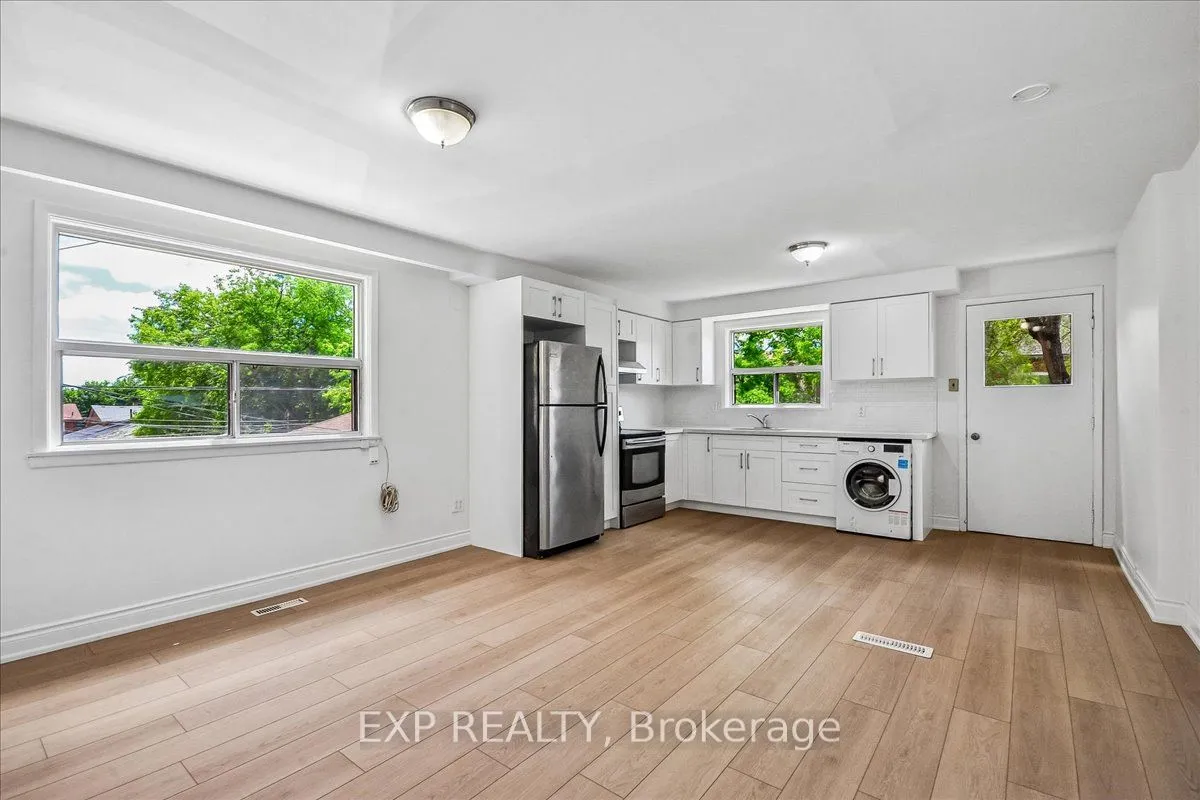 346 Westmount Avenue — photo 3