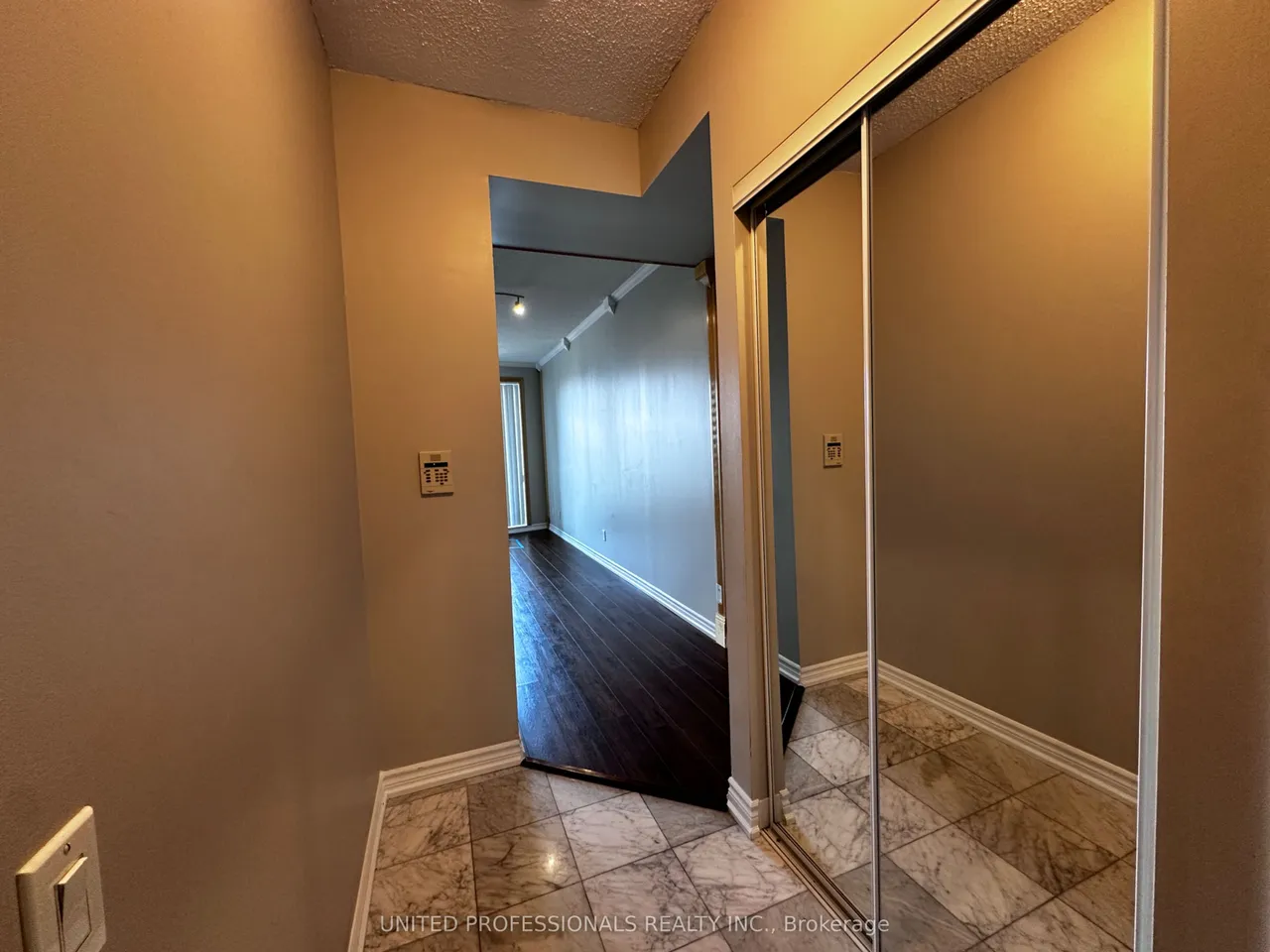 60 Byng Avenue — photo 3