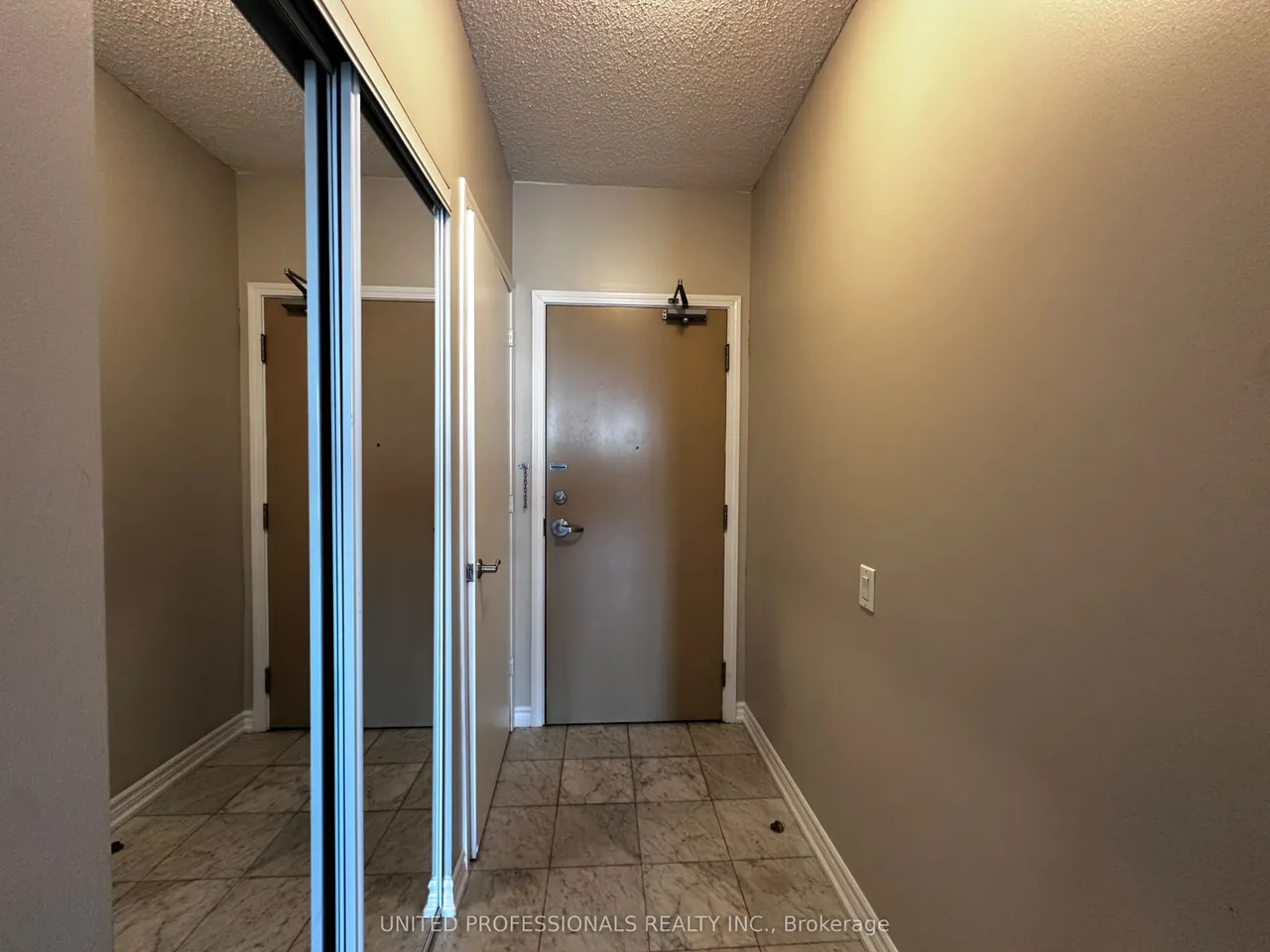 60 Byng Avenue — photo 2