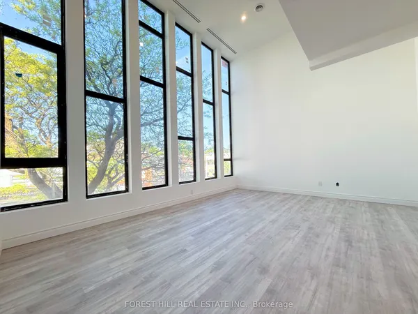 3429 Yonge Street — photo 2