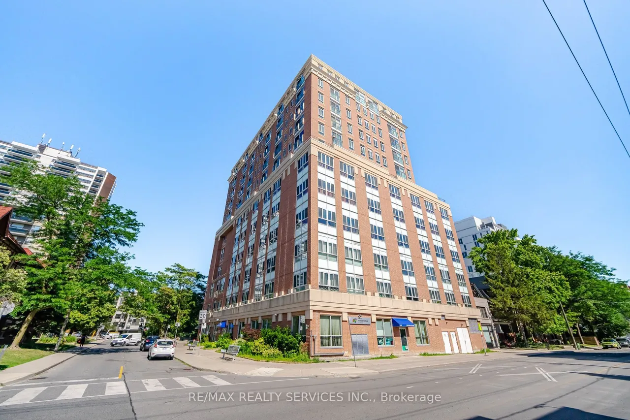 15 Maplewood Avenue — photo 14
