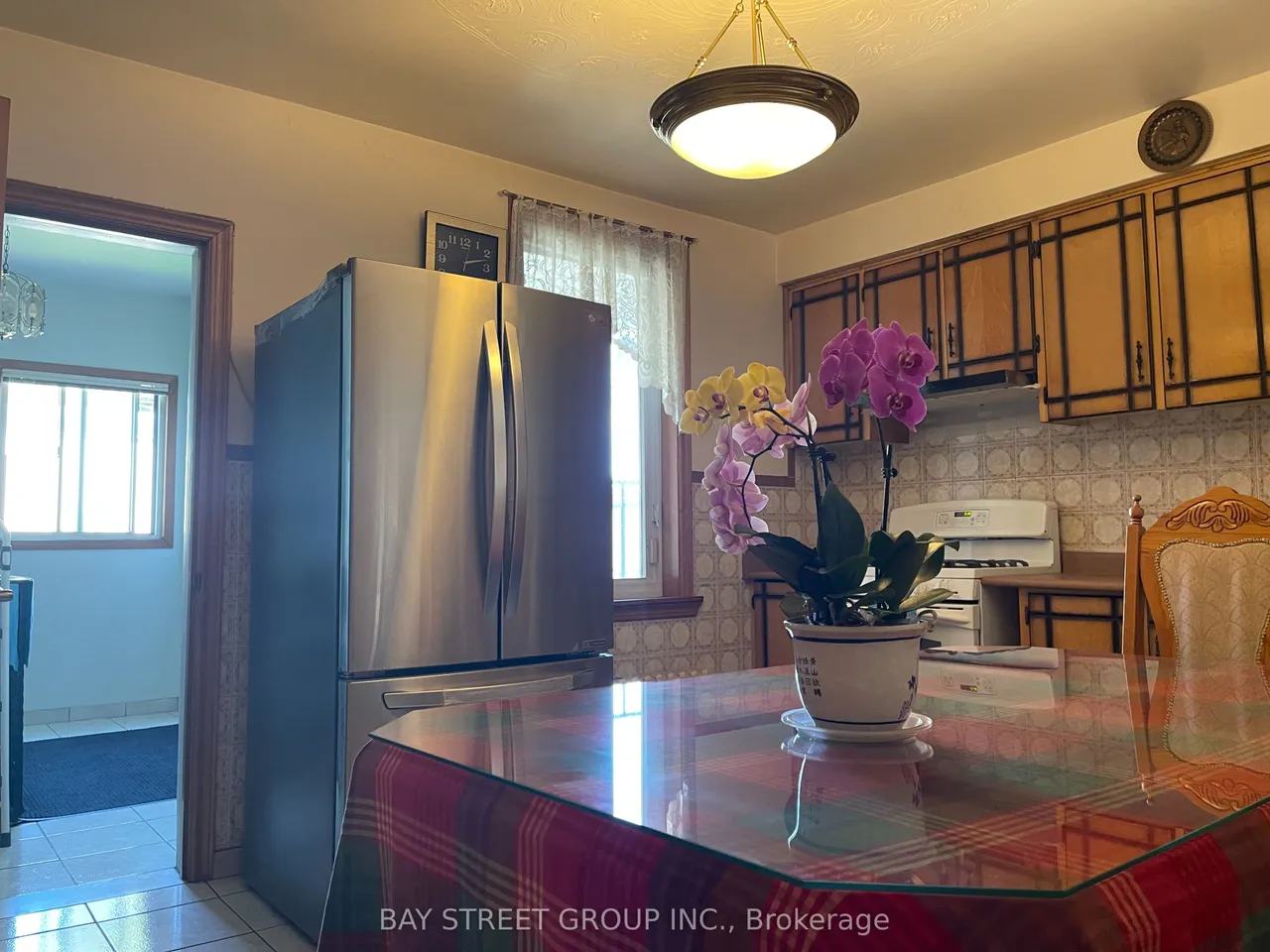 543 Crawford Street — photo 2