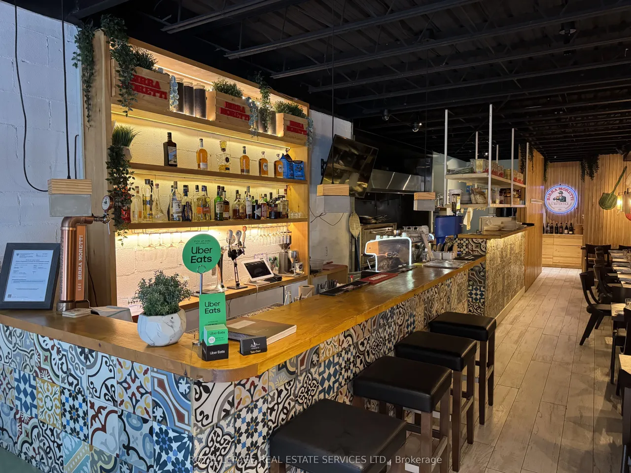 740 King Street W