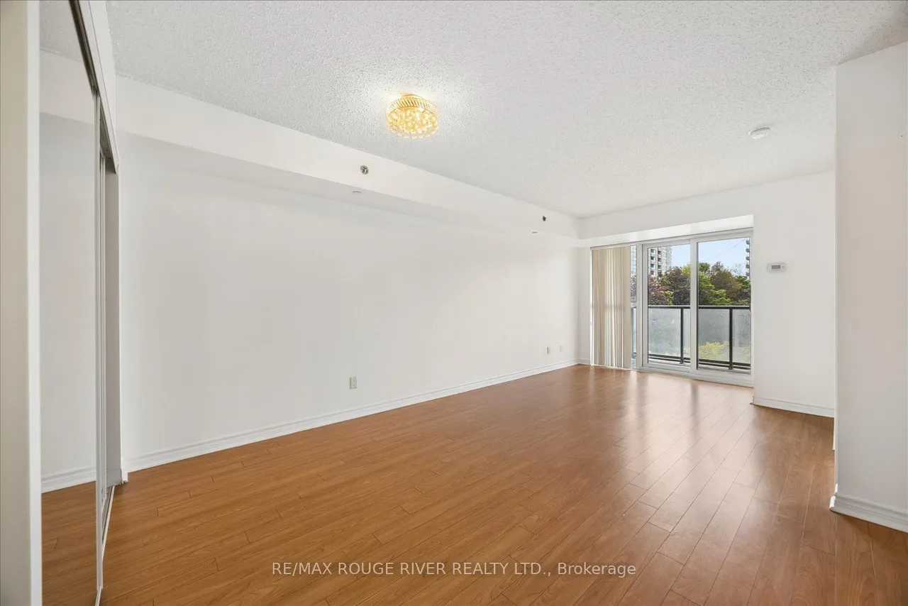 35 Saranac Boulevard — photo 3