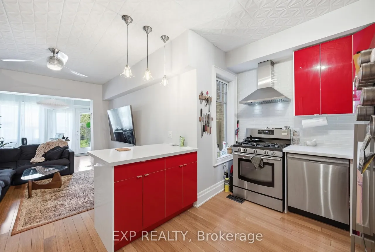 679 Ossington Avenue — photo 3