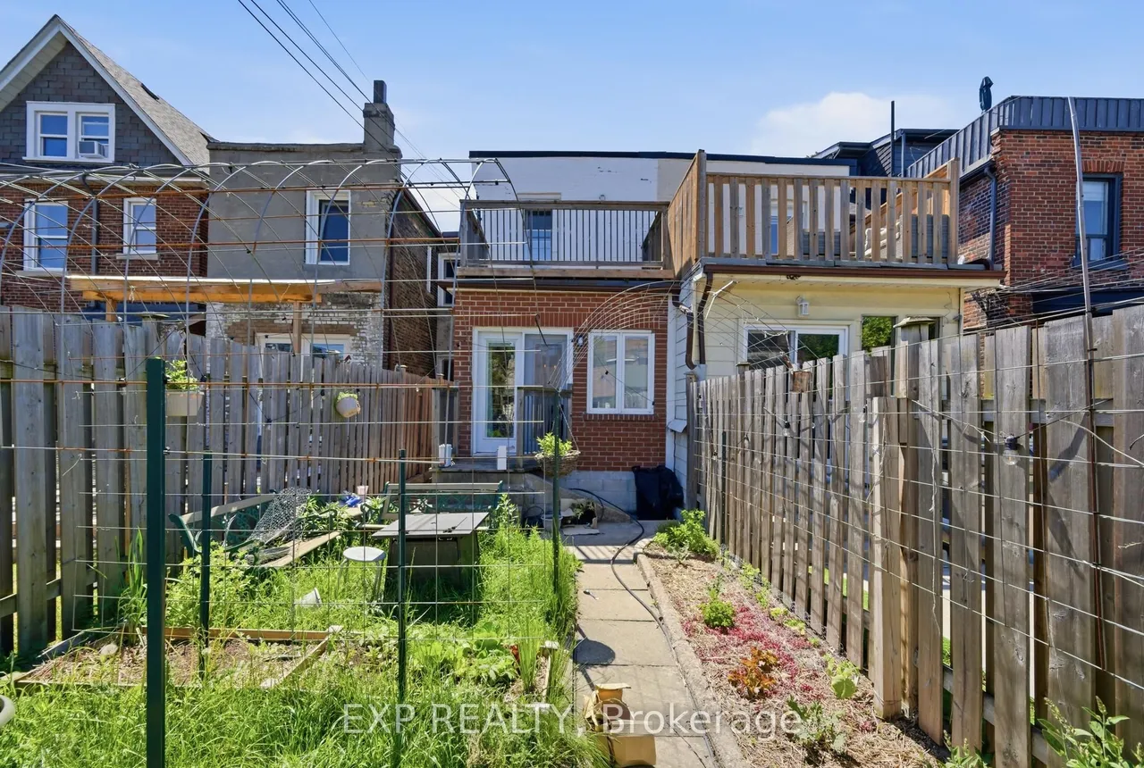 679 Ossington Avenue — photo 27