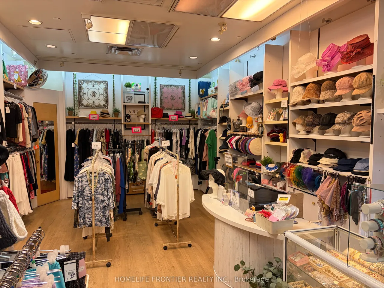 444 Yonge Street