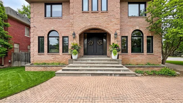 20 Blaine Drive — photo 2