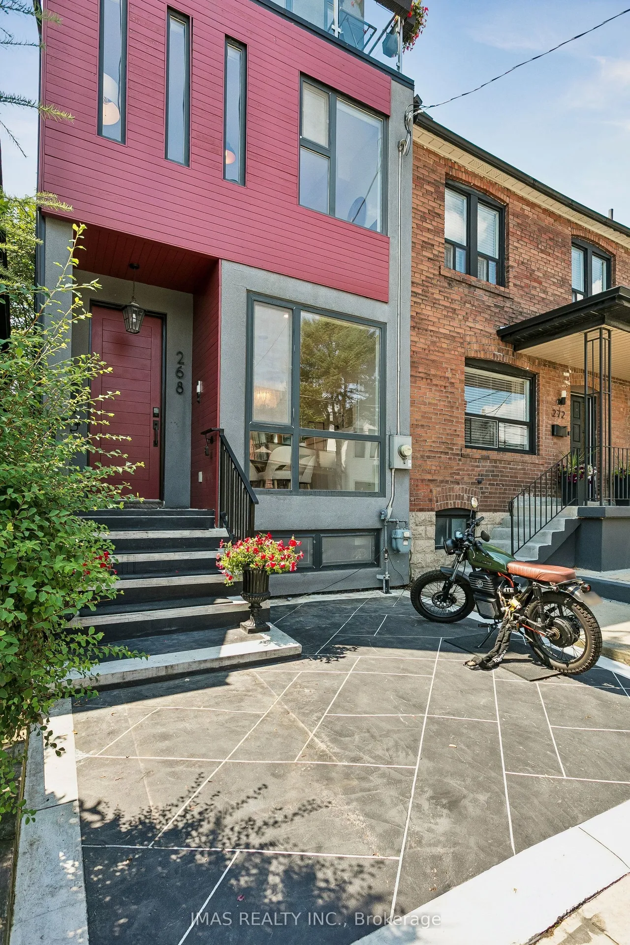 268 Manning Avenue — photo 2