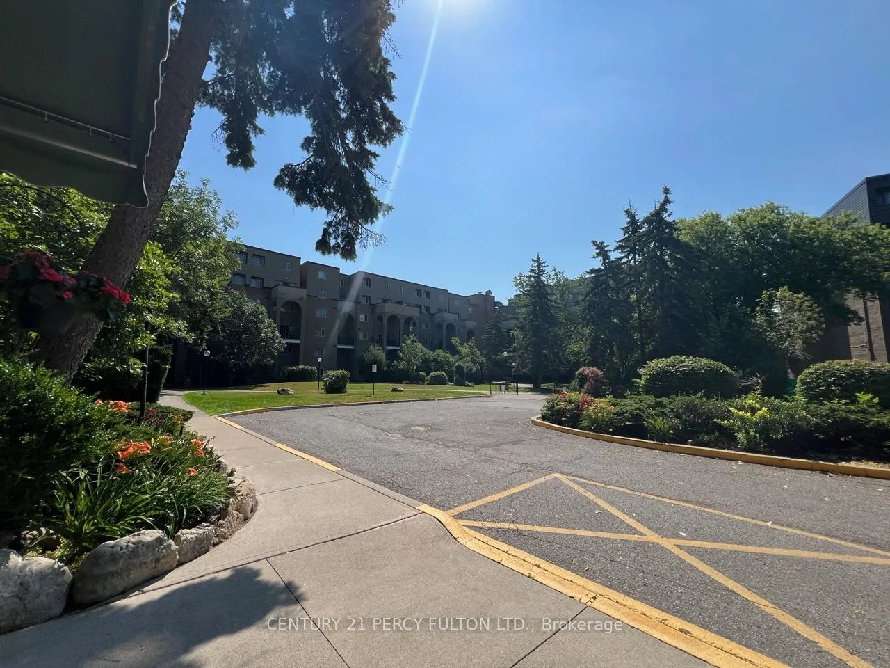 4005 Don Mills Road — photo 3