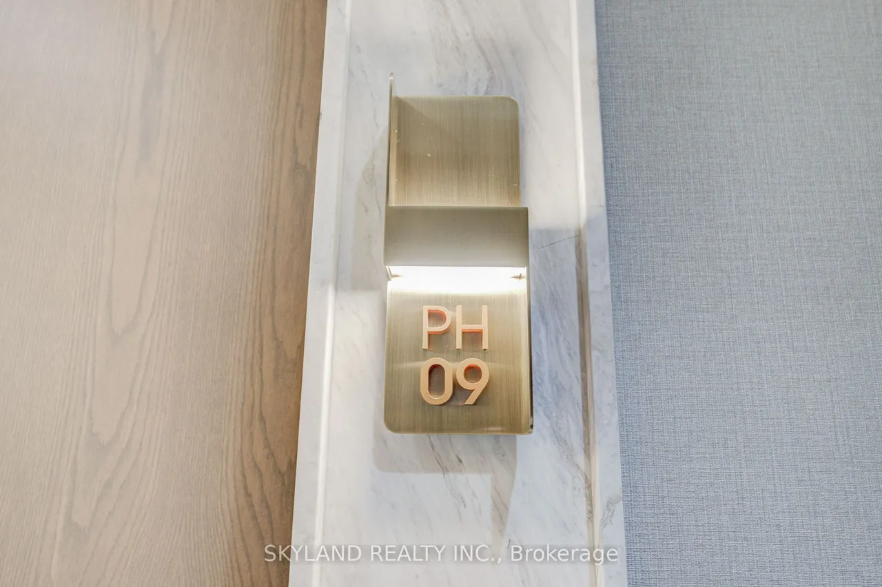 30 Inn On The Park Drive