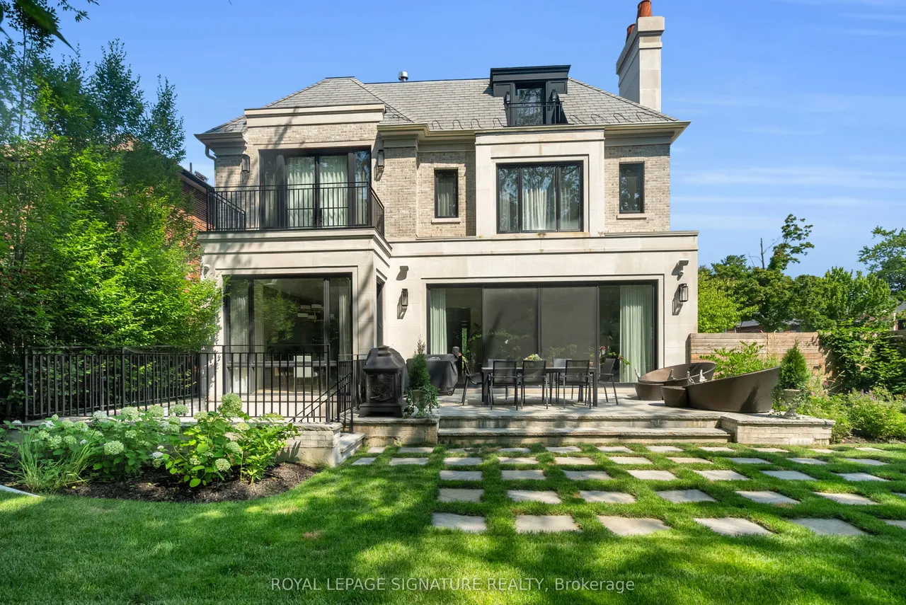 207 Strathallan Boulevard — photo 49