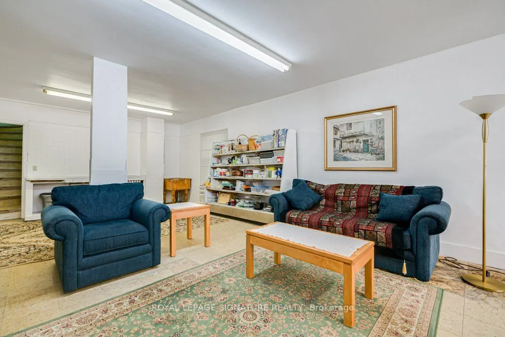 724 Vaughan Road