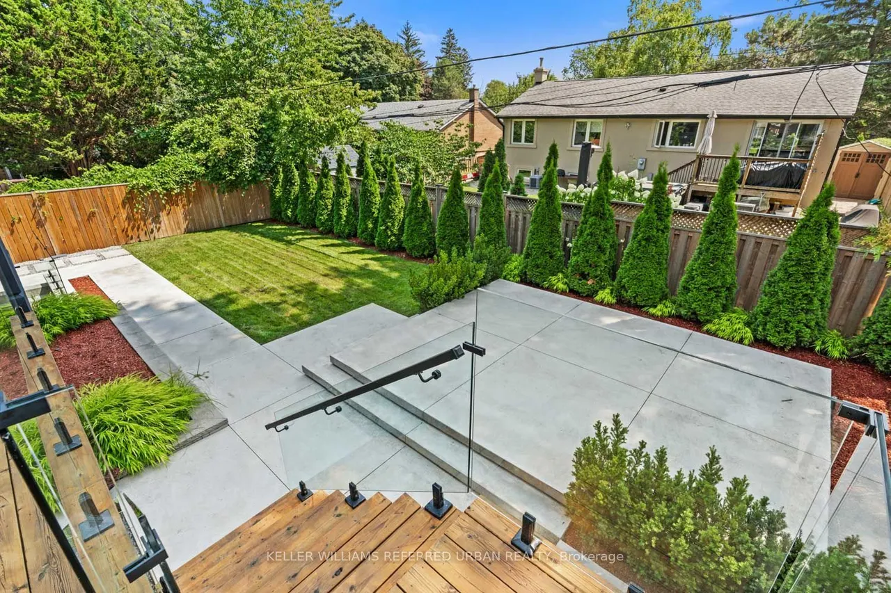 27 Berkinshaw Crescent — photo 50