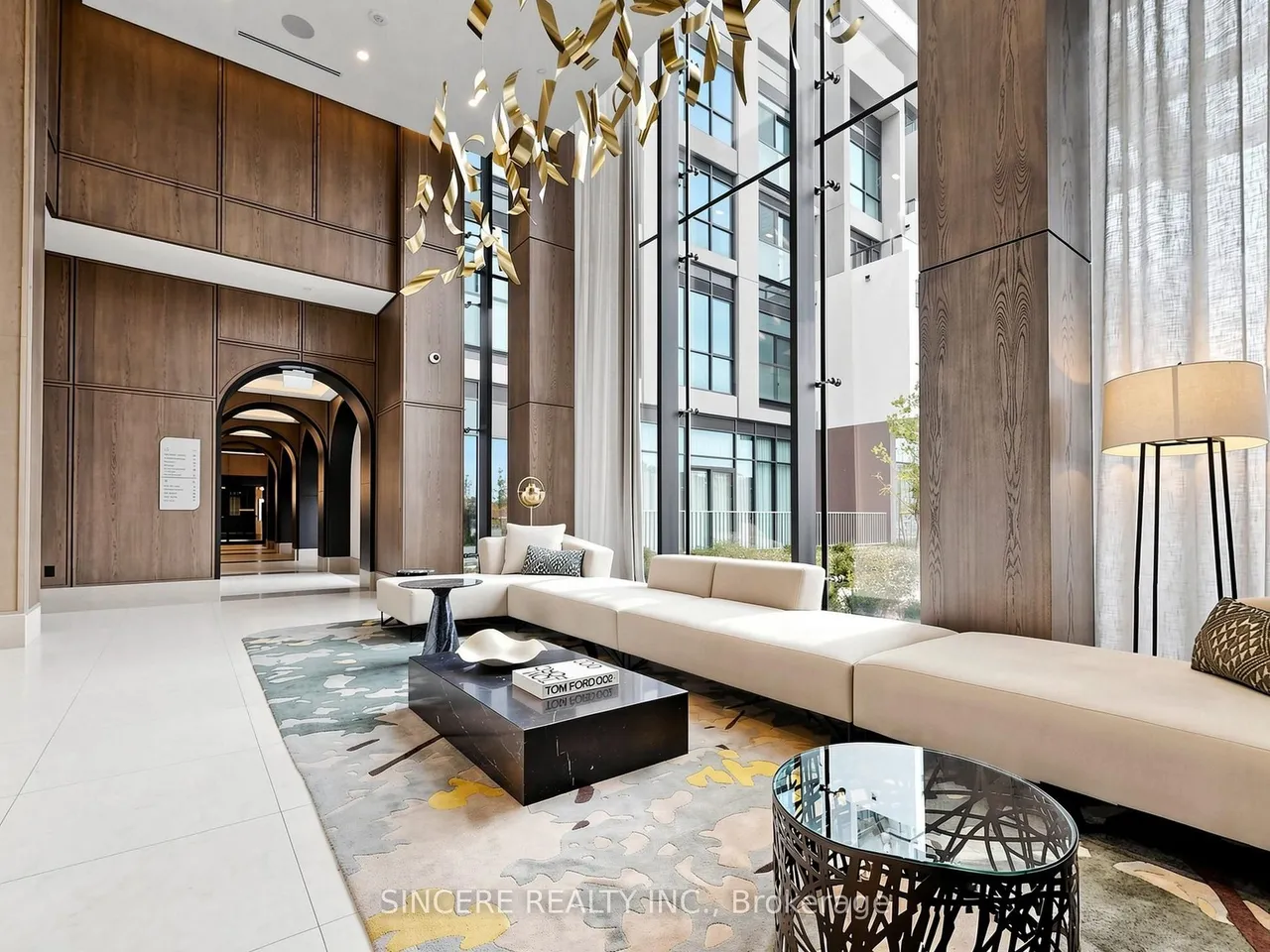 20 Inn On The Park Drive — photo 3