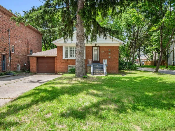 12 Graymar Avenue — photo 2