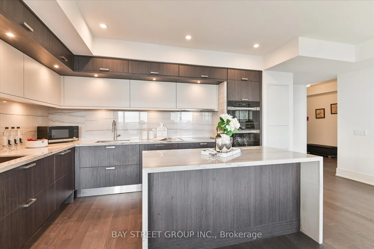 30 Inn On The Park Drive