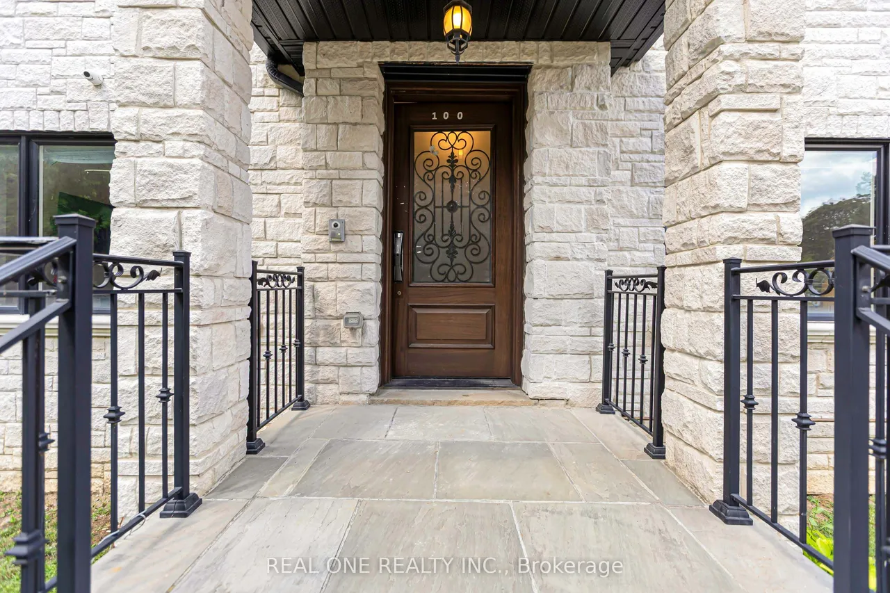 100 Ridelle Avenue — photo 2