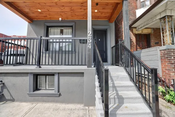 234 Lansdowne Avenue — photo 2