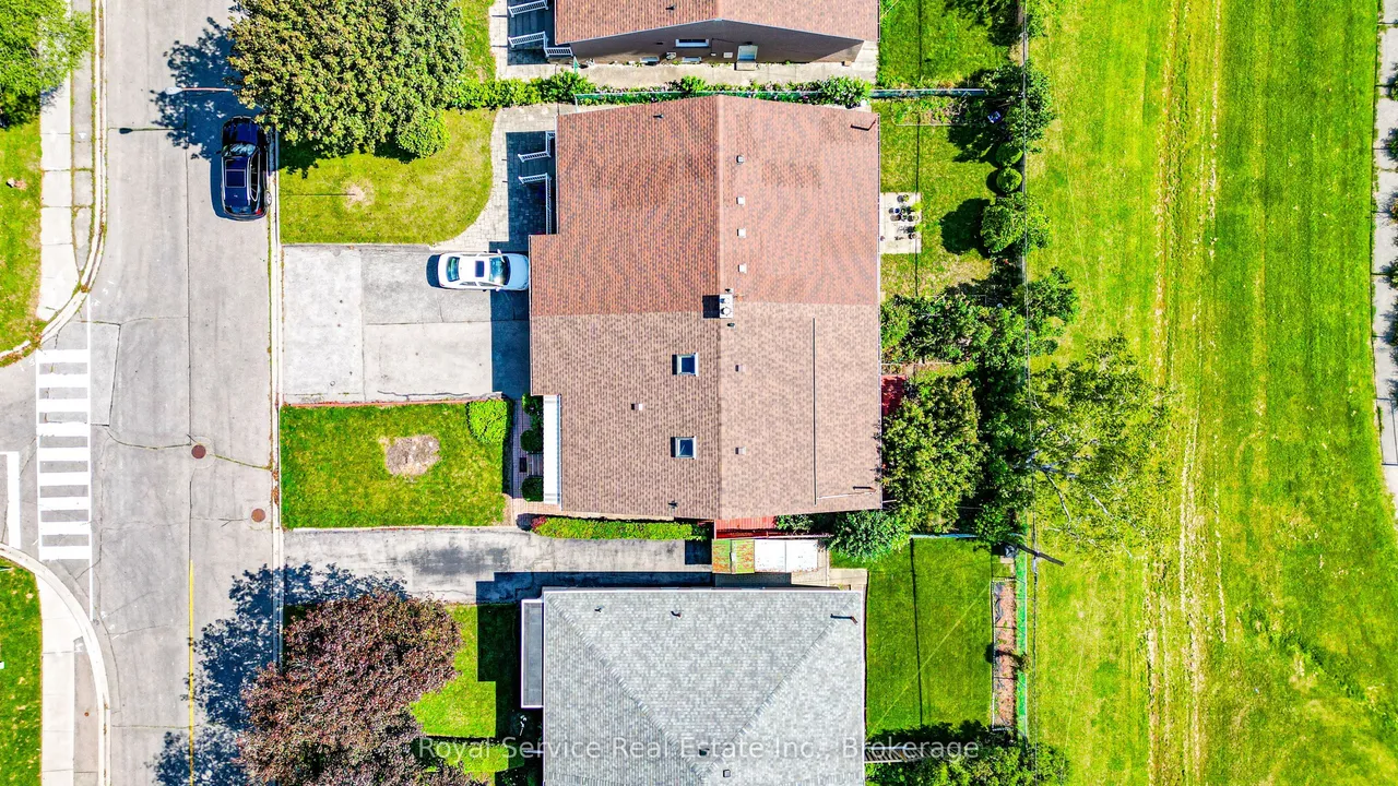 65 Combermere Drive — photo 3