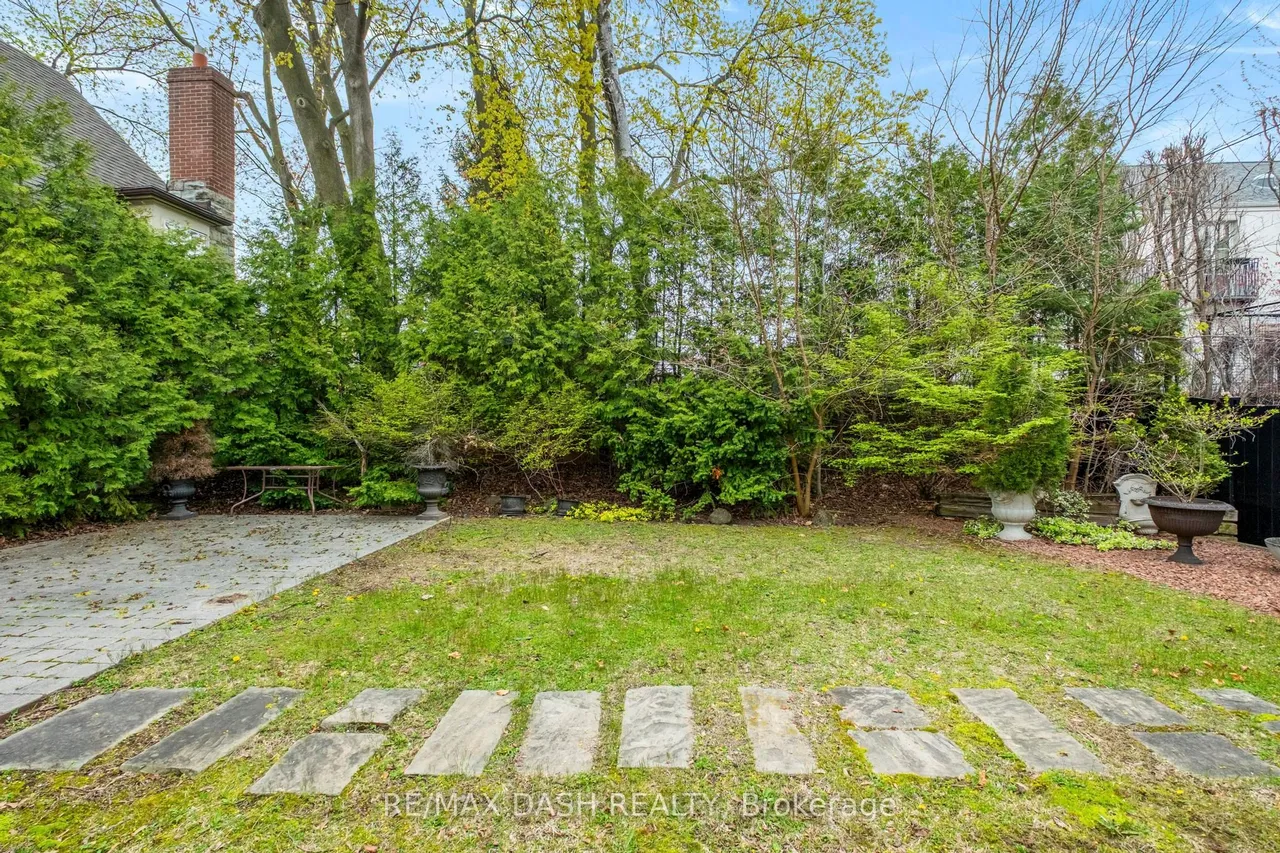 268 Lonsdale Road — photo 48
