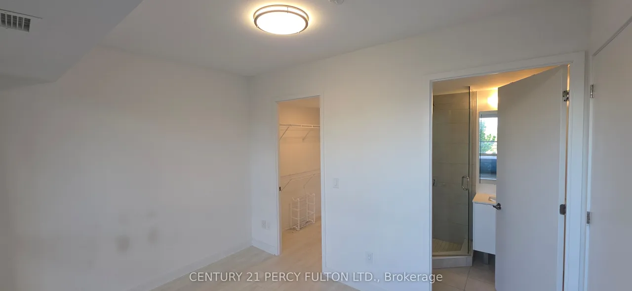 8 Tippett Road — photo 2